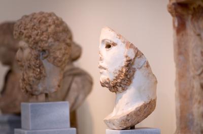 Statue National Archaeological Museum of Athens 2022-18.jpg